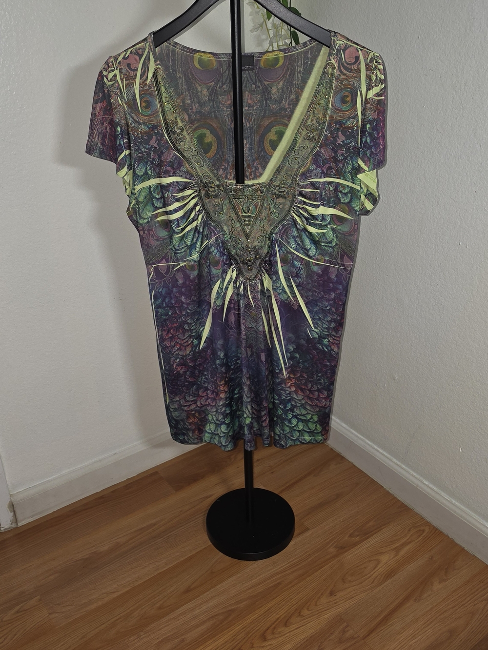 Covington Multicolor Peacock-Print Short Sleeve Top